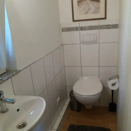 Berghutte Im Wald Am Fluss - #117387 Feriehus Guxhagen